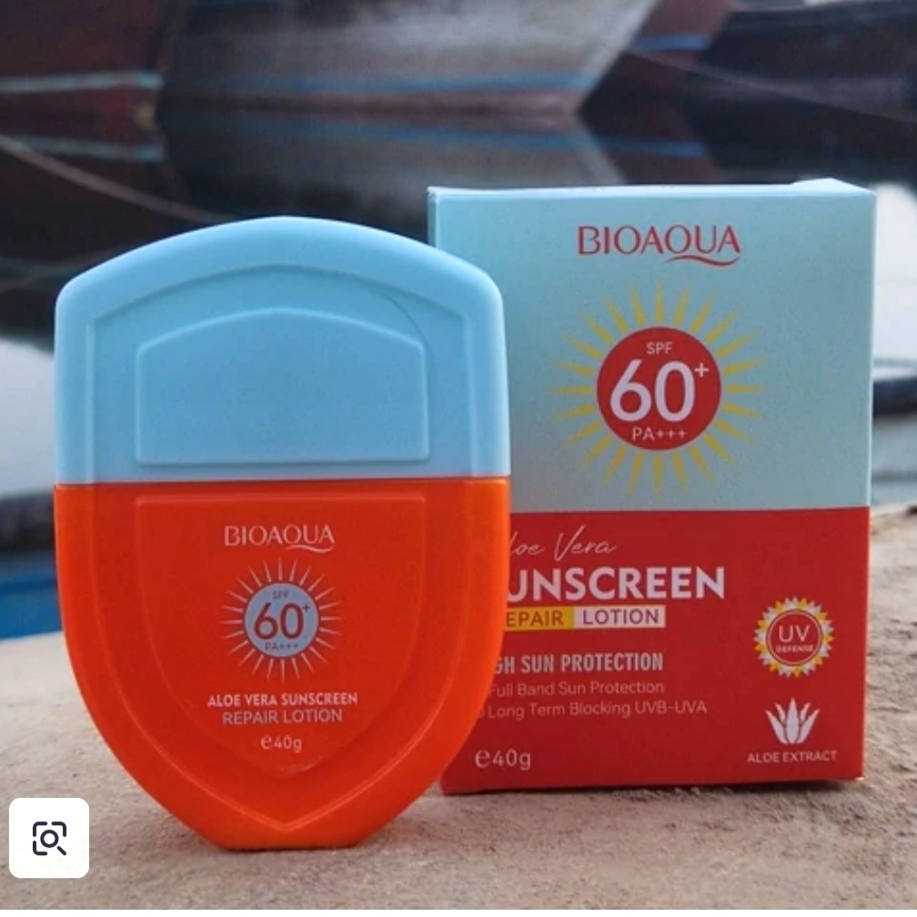 کرم ضد آفتاب بی‌رنگ بیواکوا SPF 60 با عصاره آلوئه‌ورا